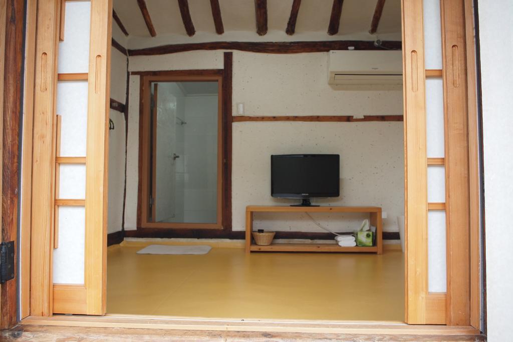 Floral Space Hanok Guesthouse Gyeongju Exterior foto
